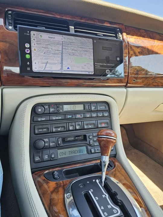 2005 Jaguar X100 XK8 - Image 13 of 18