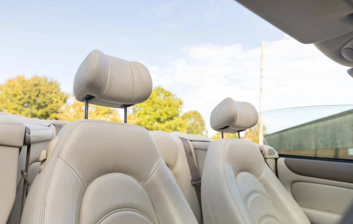 2005 Jaguar X100 XK8 - Image 19 of 30