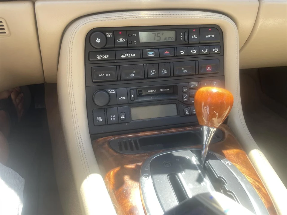 2005 Jaguar X100 XK8 - Image 21 of 23