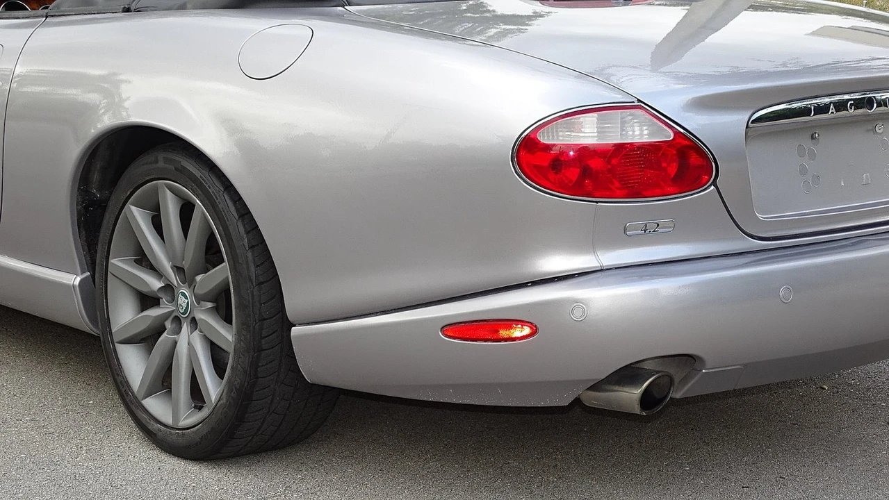 2005 Jaguar X100 XK8 - Image 8 of 24