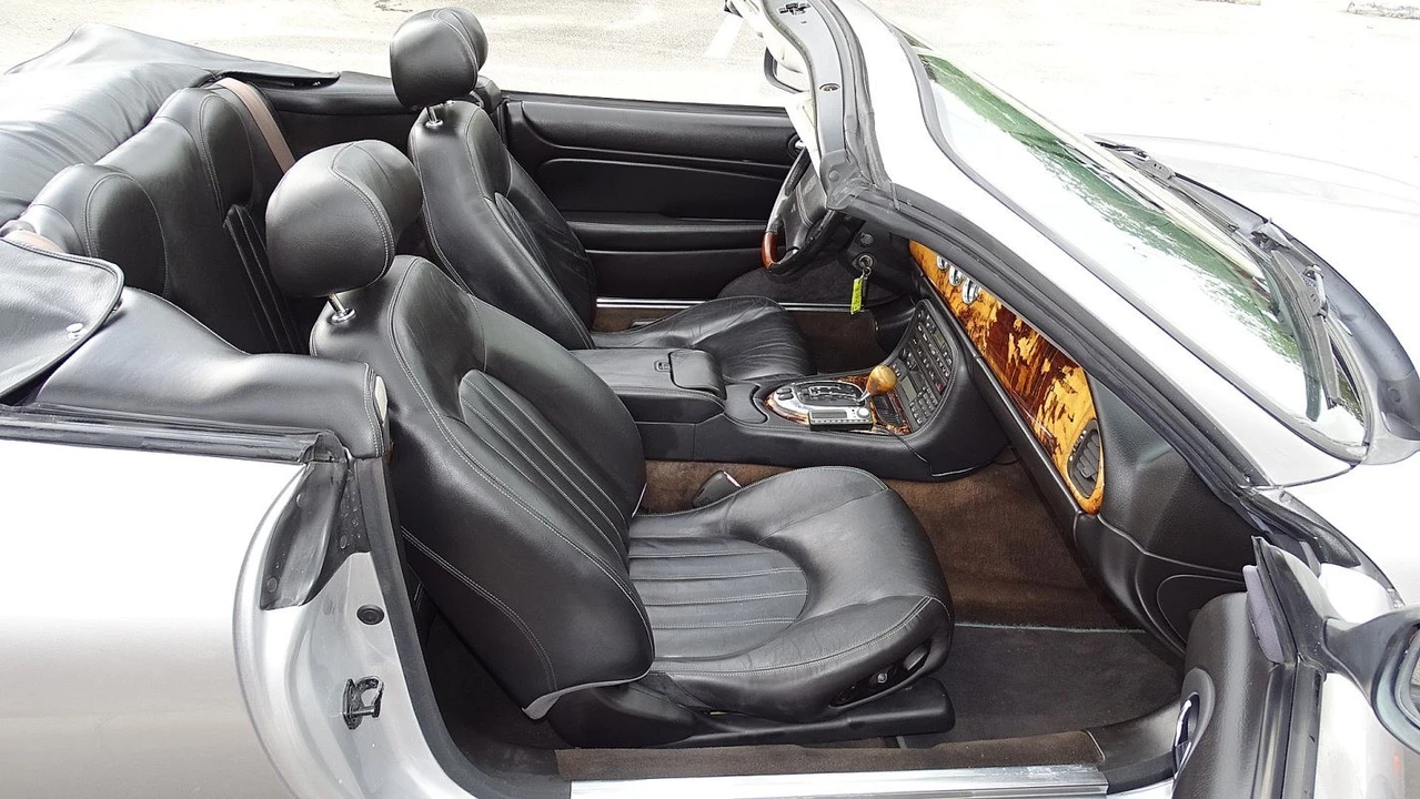 2005 Jaguar X100 XK8 - Image 20 of 24