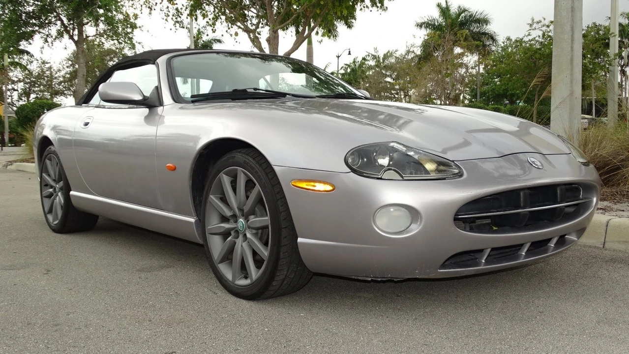2005 Jaguar X100 XK8 - Image 7 of 24