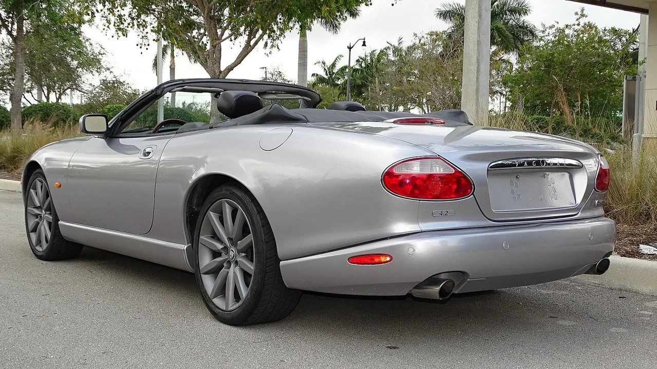 2005 Jaguar X100 XK8 - Image 6 of 24