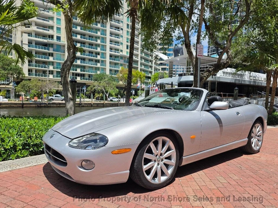 2005 Jaguar XK - Image 3 of 12