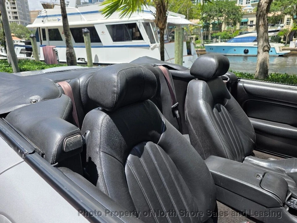 2005 Jaguar XK - Image 6 of 12