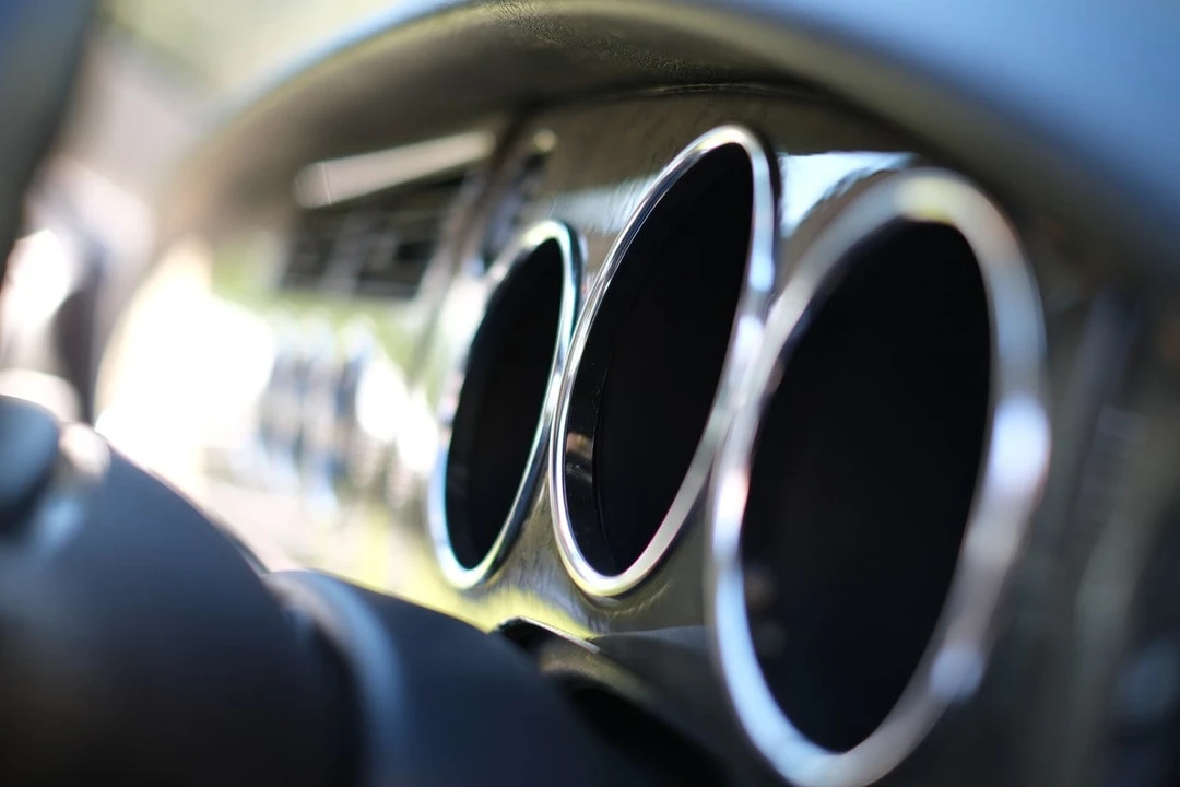 2005 Jaguar X100 XK8 - Image 18 of 30