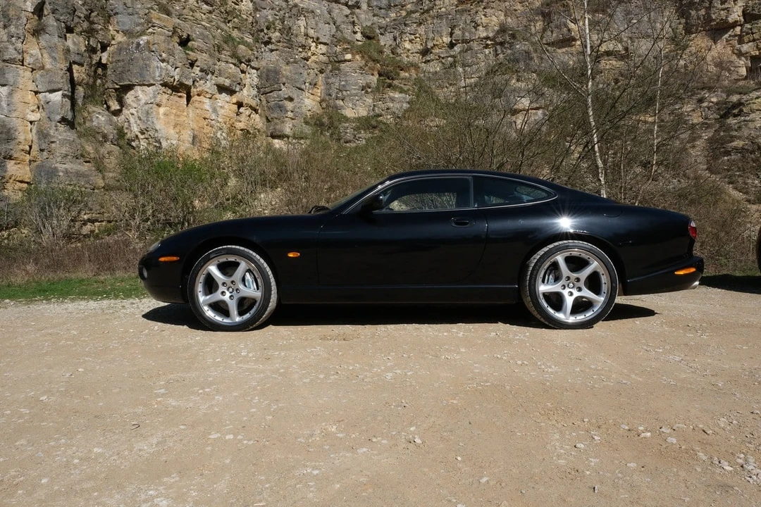 2005 Jaguar X100 XK8 - Image 4 of 30