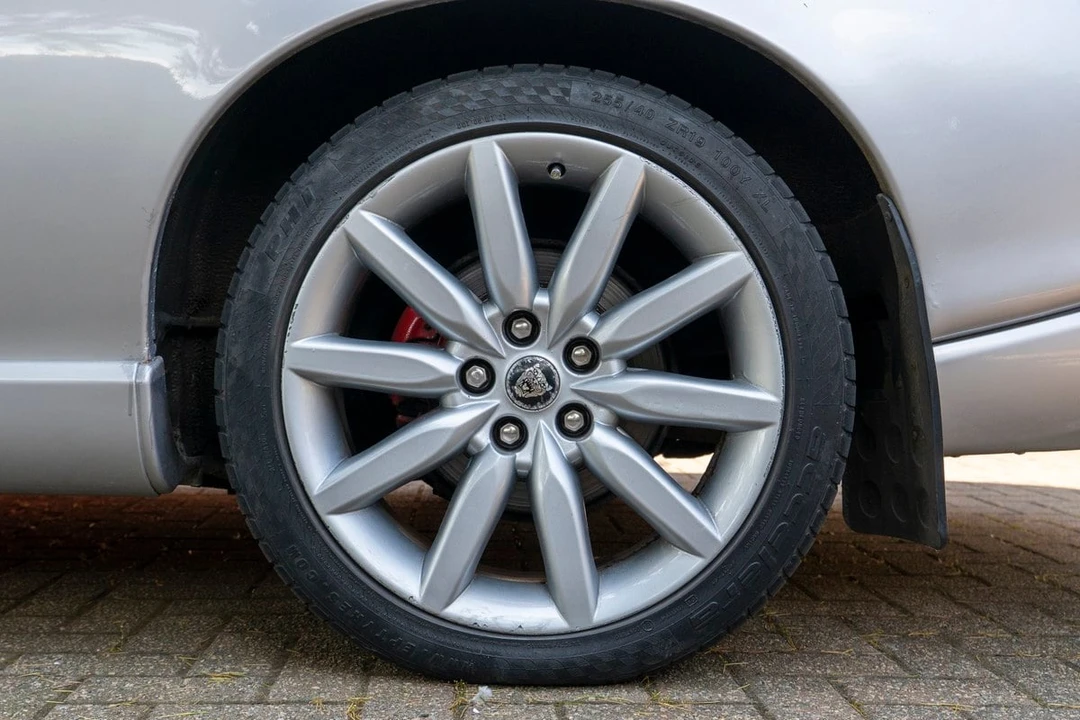 2005 Jaguar X100 XK8 - Image 25 of 30