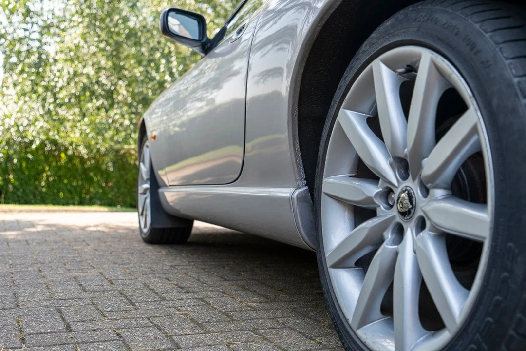 2005 Jaguar X100 XK8 - Image 11 of 30