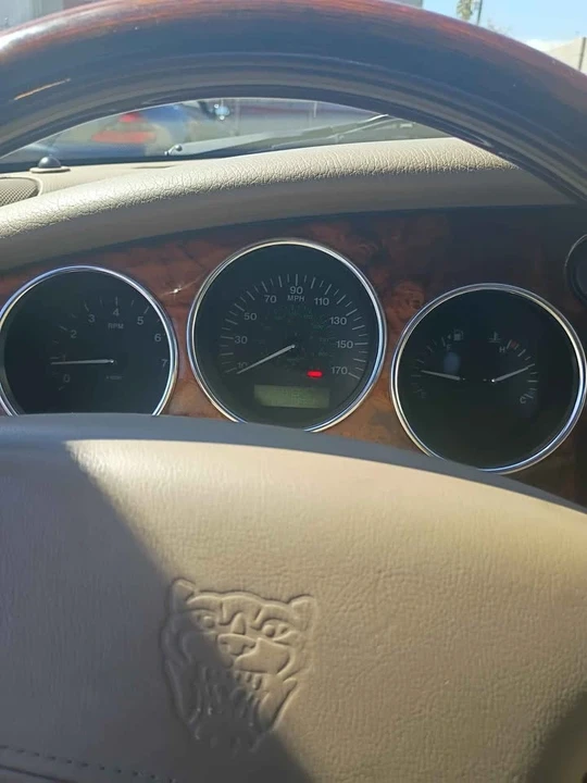 2005 Jaguar X100 XK8 - Image 6 of 10