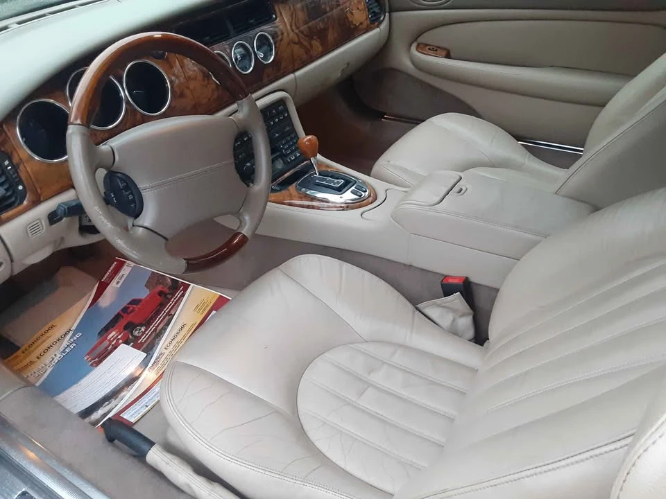 2005 Jaguar X100 XK8 - Image 14 of 17