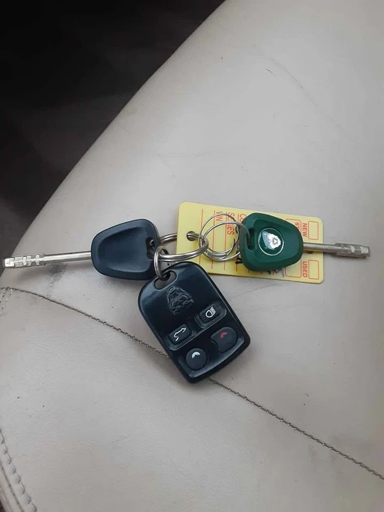 2005 Jaguar X100 XK8 - Image 16 of 17