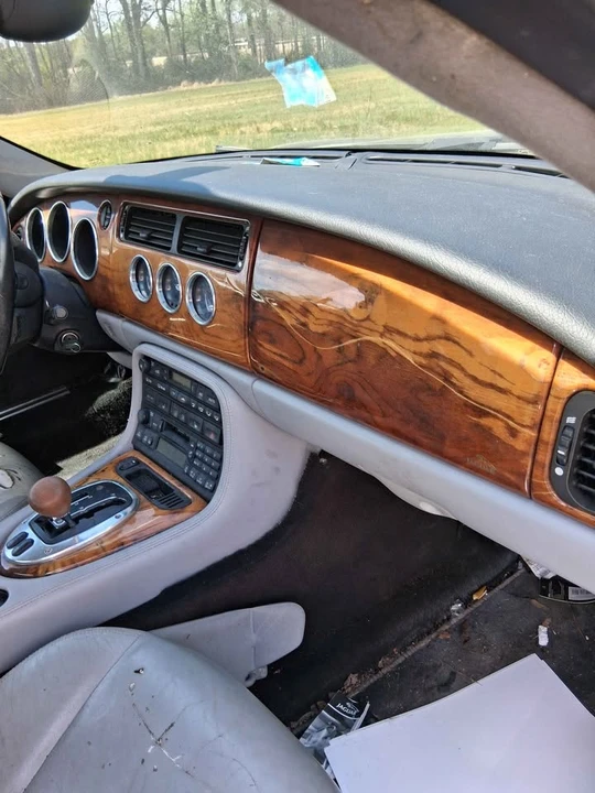 2005 Jaguar X100 XK8 - Image 10 of 12