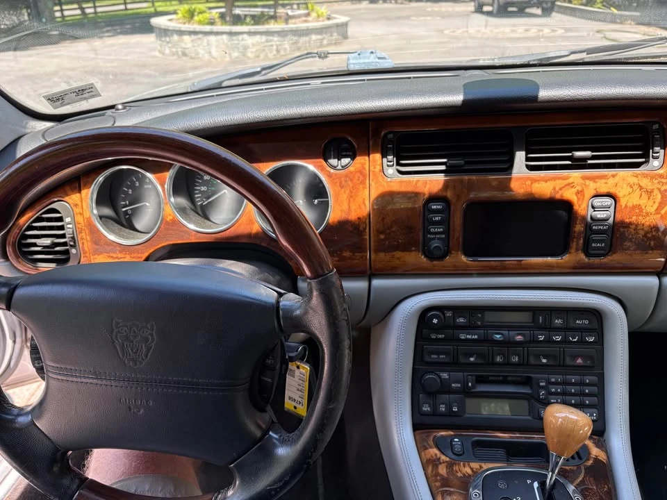 2005 Jaguar X100 XK8 - Image 9 of 15