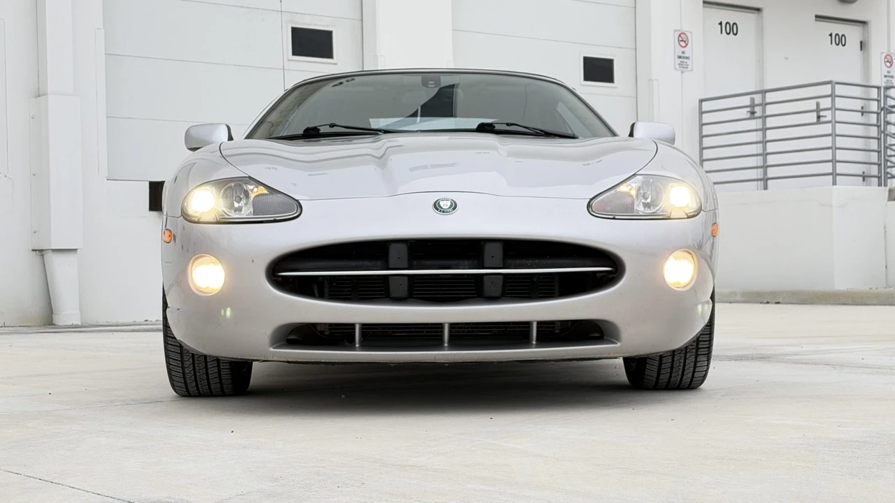 2005 Jaguar X100 XK8 - Image 14 of 31