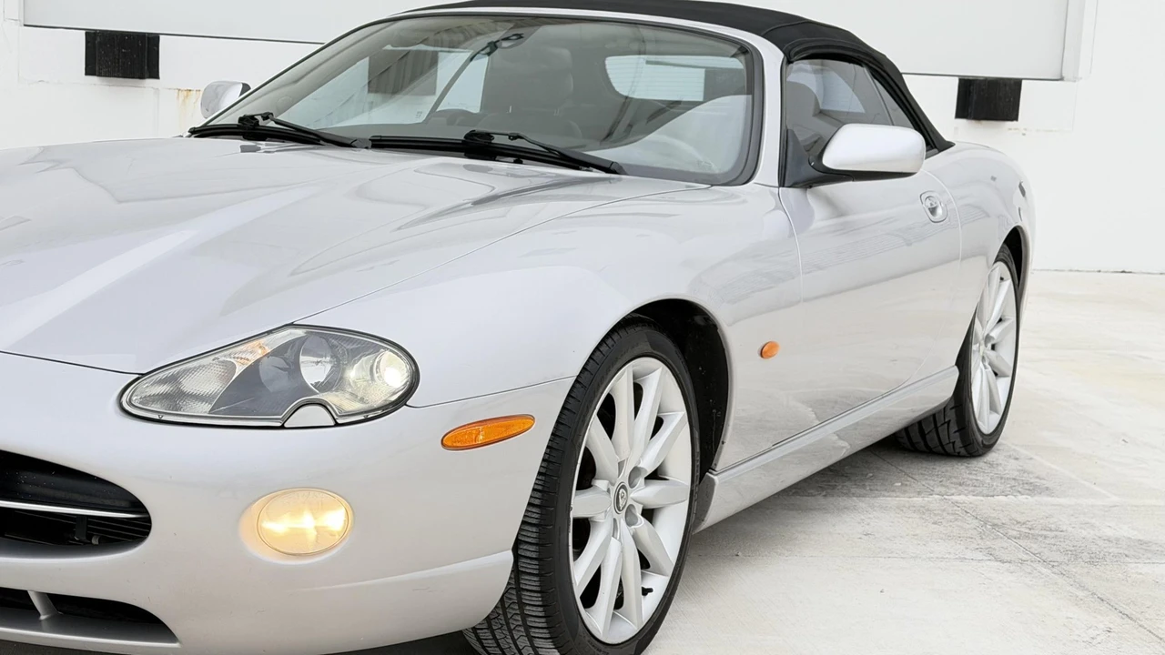 2005 Jaguar X100 XK8 - Image 22 of 31
