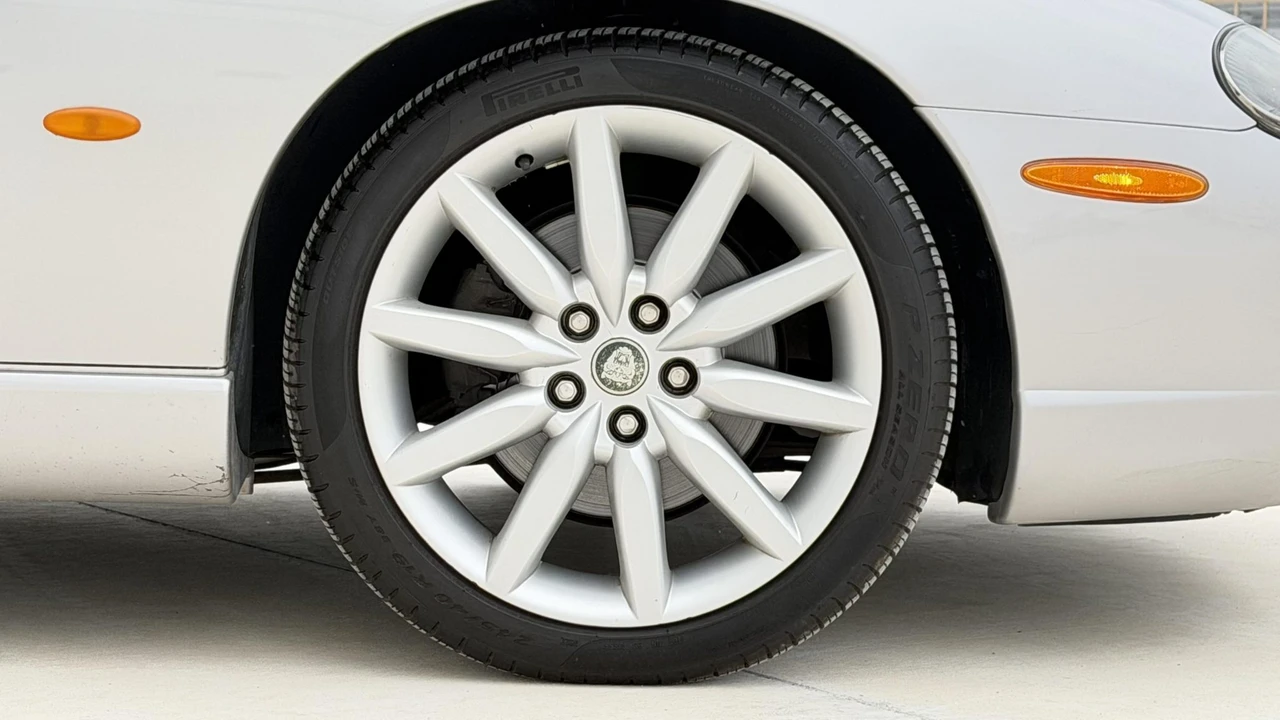 2005 Jaguar X100 XK8 - Image 26 of 31