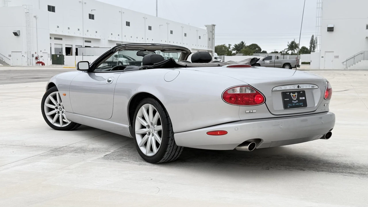 2005 Jaguar X100 XK8 - Image 10 of 31