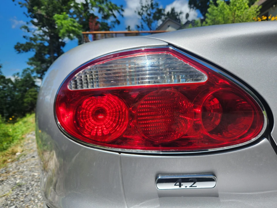 2005 Jaguar X100 XK8 - Image 24 of 31