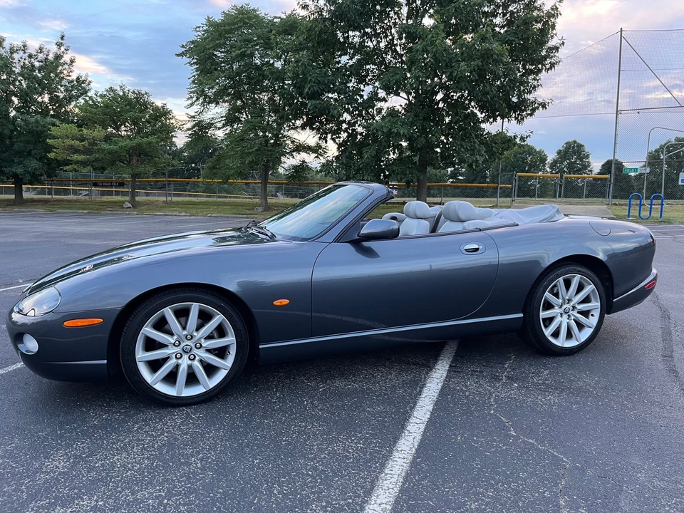 2005 Jaguar X100 XK8 - Image 10 of 31