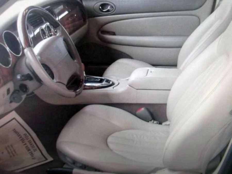 2005 Jaguar X100 XK8 - Image 3 of 7