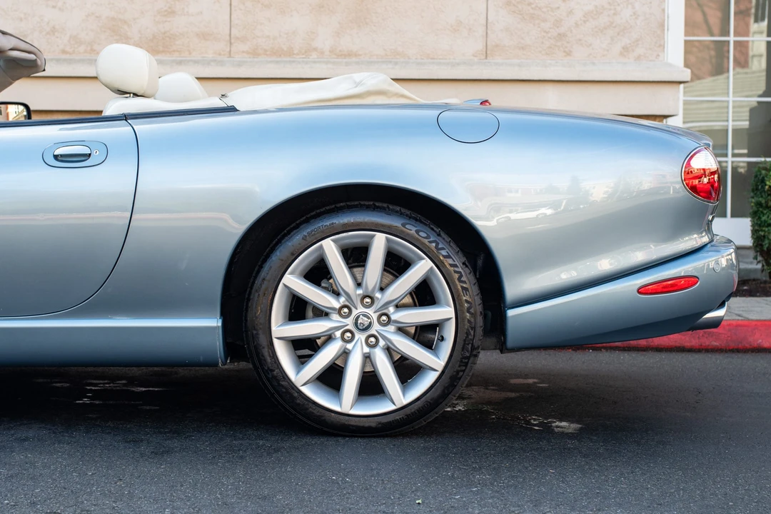 2005 Jaguar X100 XK8 - Image 19 of 31
