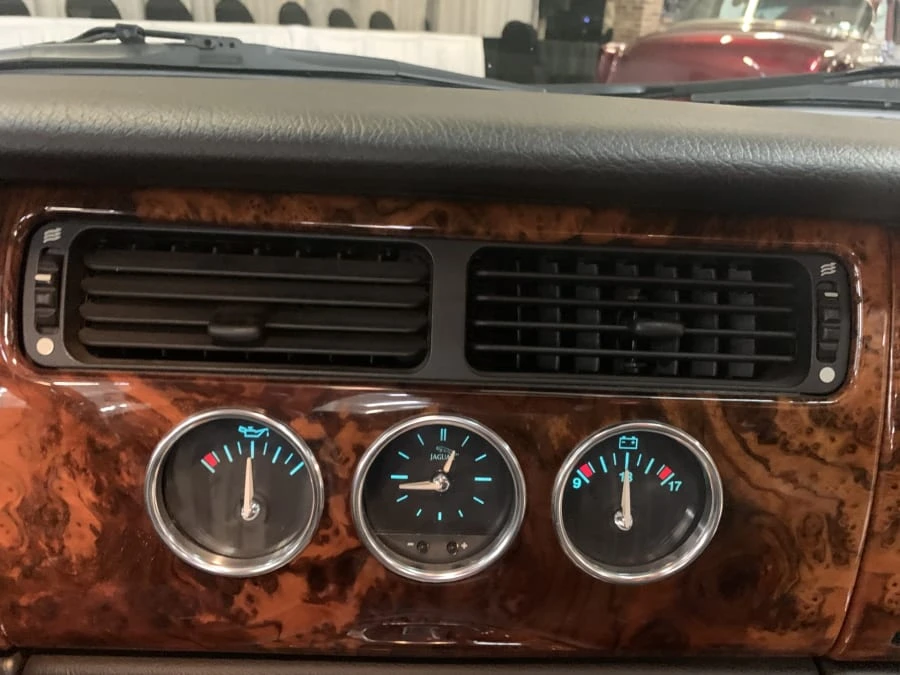 2005 Jaguar X100 XK8 - Image 25 of 31