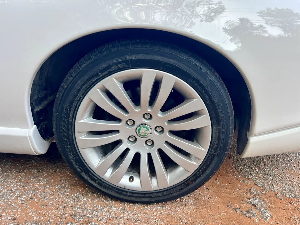 2005 Jaguar X100 XK8 - Image 22 of 31