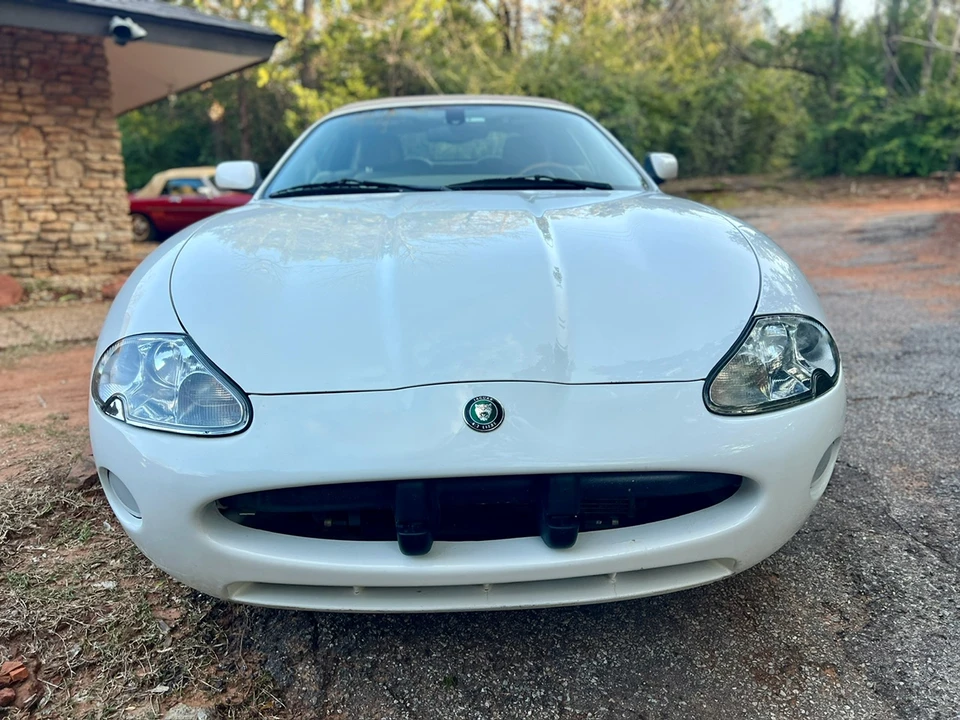 2005 Jaguar X100 XK8 - Image 16 of 31