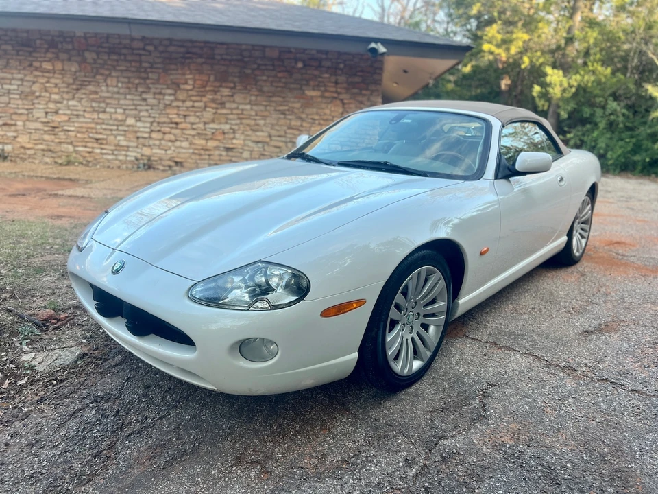 2005 Jaguar X100 XK8 - Image 11 of 31