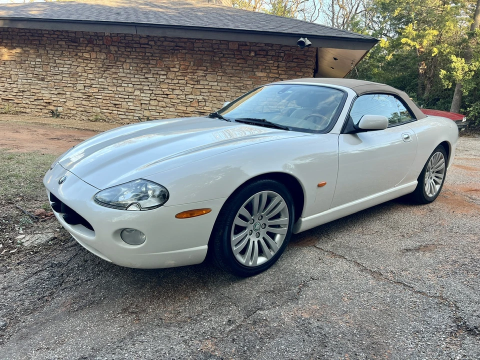 2005 Jaguar X100 XK8 - Image 10 of 31
