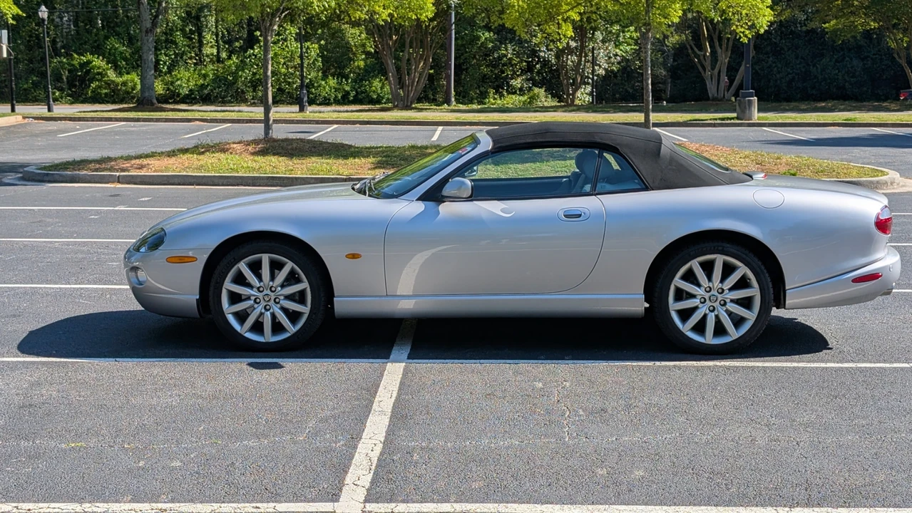 2005 Jaguar X100 XK8 - Image 11 of 31