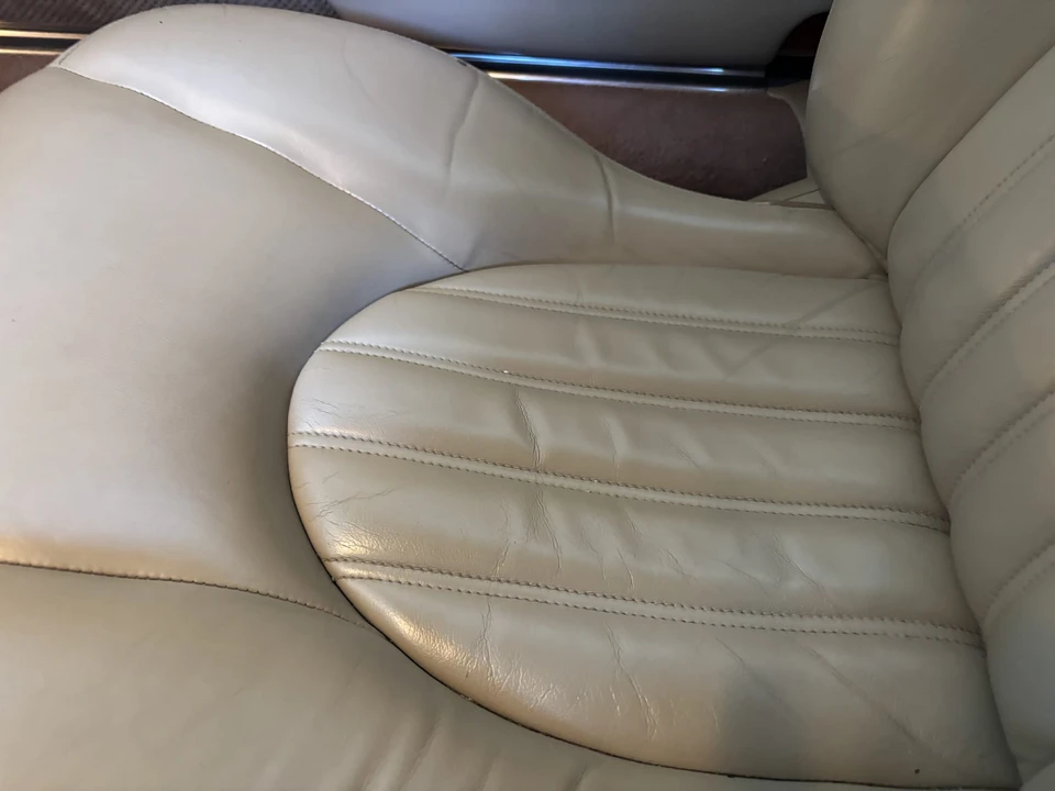 2005 Jaguar X100 XK8 - Image 18 of 31