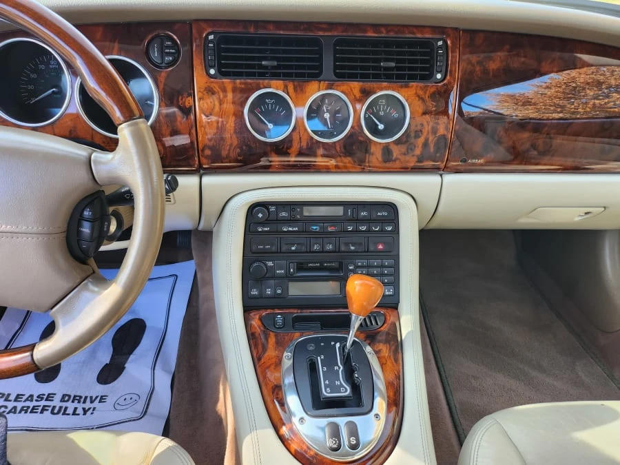 2005 Jaguar X100 XK8 - Image 6 of 7