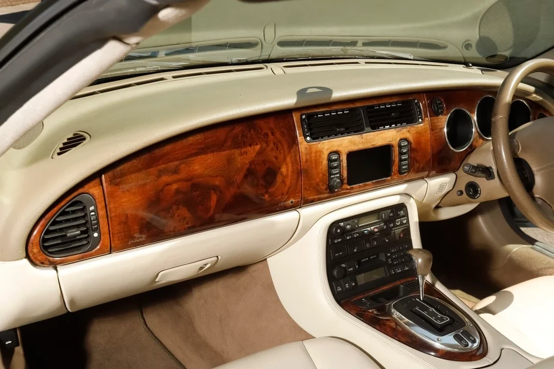 2005 Jaguar X100 XK8 - Image 8 of 30