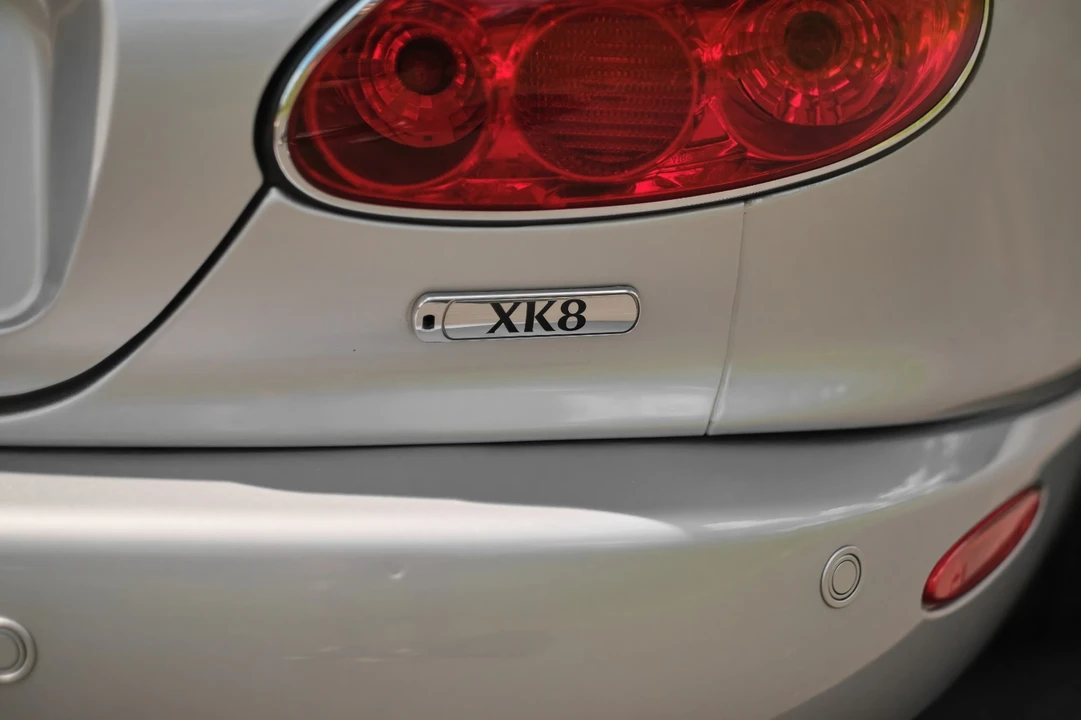 2005 Jaguar X100 XK8 - Image 13 of 21