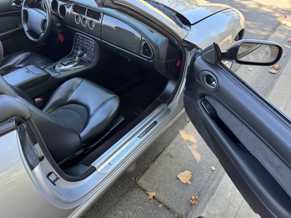 2005 Jaguar X100 XK8 - Image 23 of 28