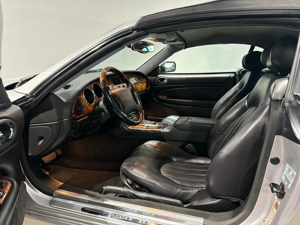 2005 Jaguar X100 XK8 - Image 18 of 21
