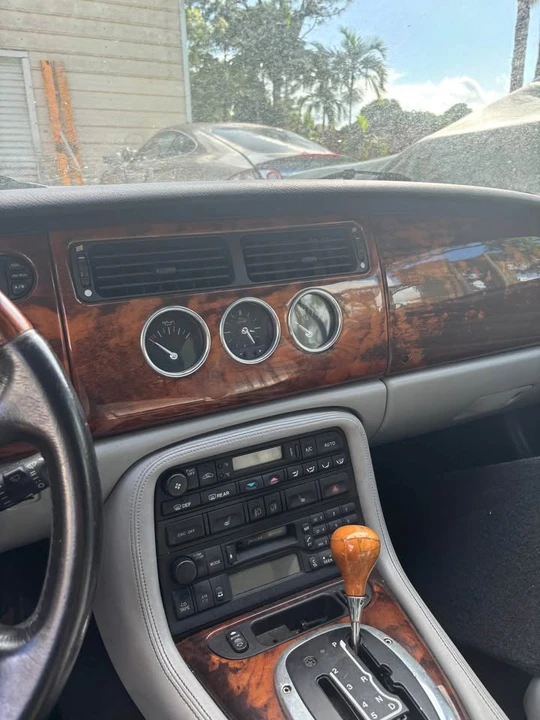 2005 Jaguar X100 XK8 - Image 6 of 10