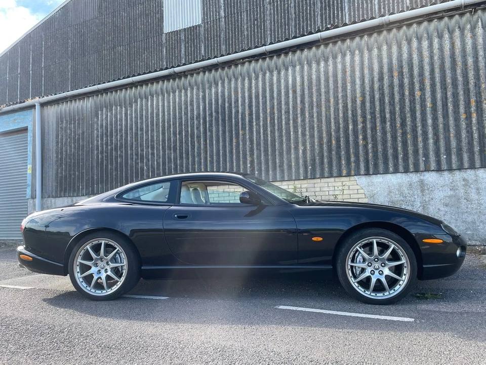 2005 Jaguar X100 XKR - Image 5 of 30