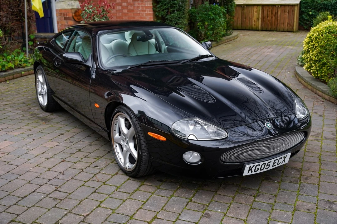 2005 Jaguar X100 XKR - Image 8 of 30