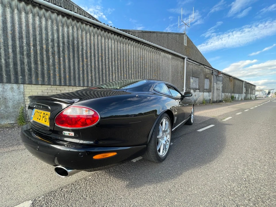 2005 Jaguar X100 XKR - Image 15 of 30