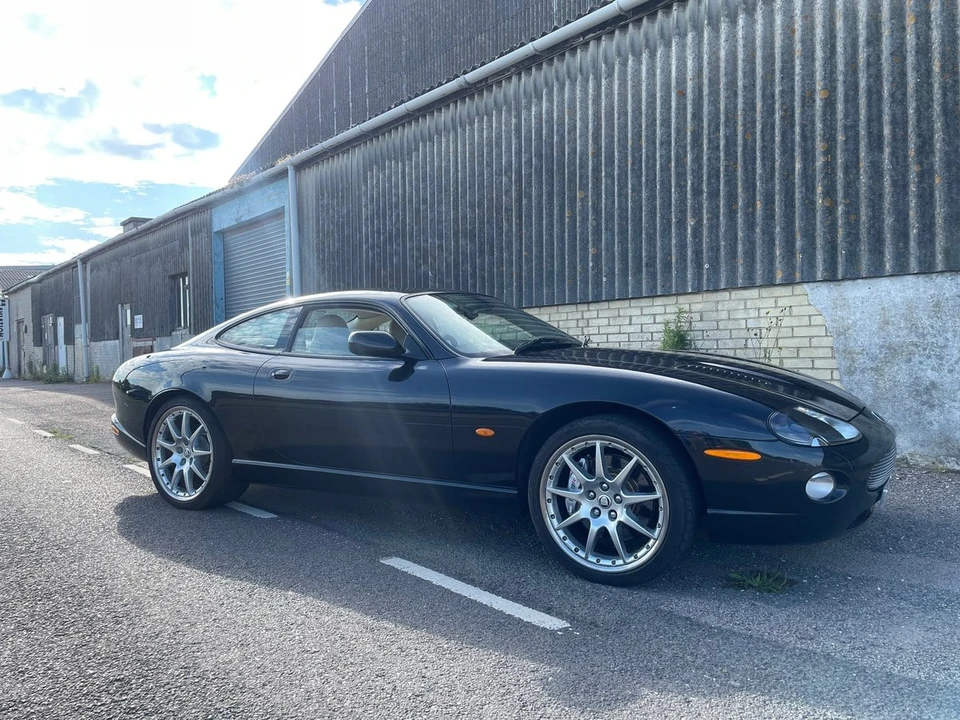 2005 Jaguar X100 XKR - Image 2 of 30