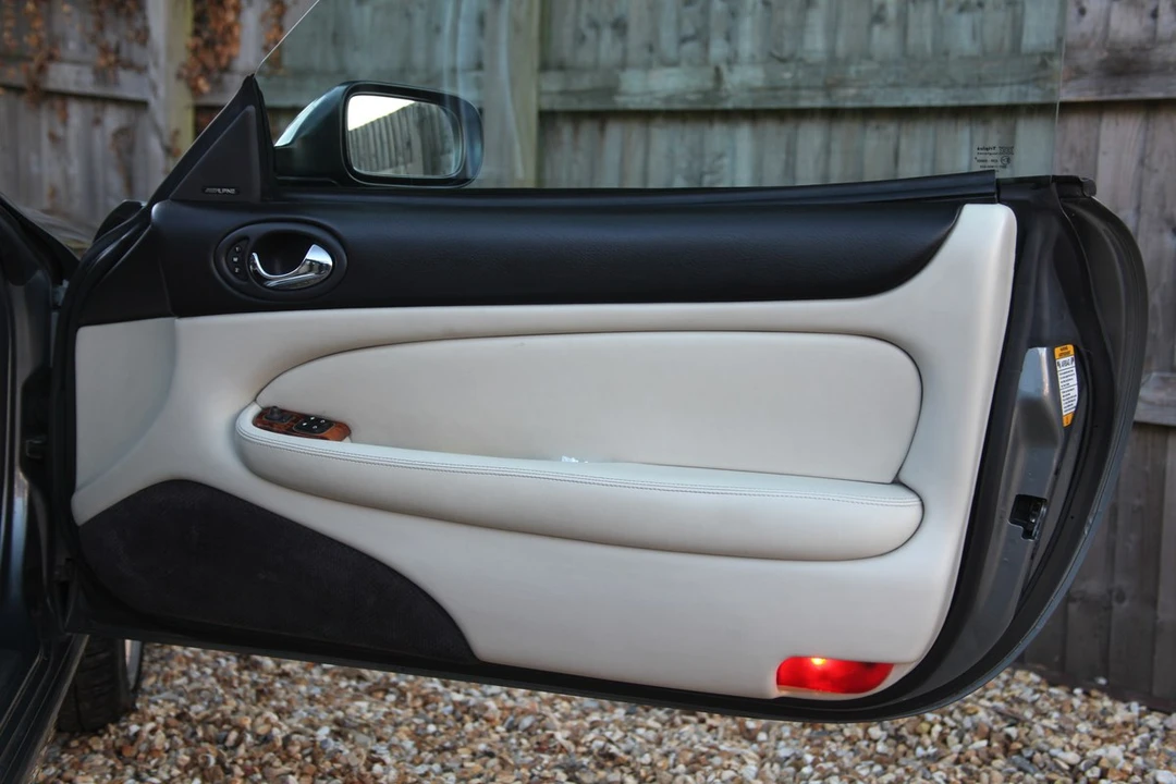 2005 Jaguar X100 XKR - Image 26 of 30
