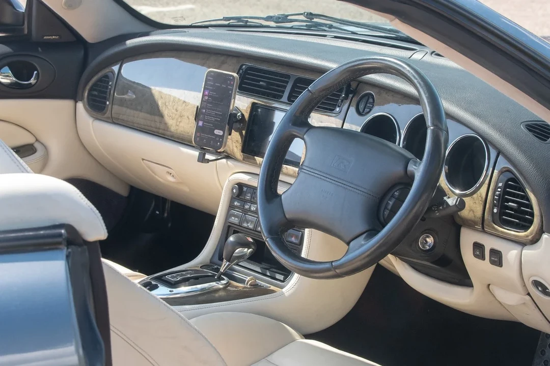 2005 Jaguar X100 XKR - Image 10 of 30