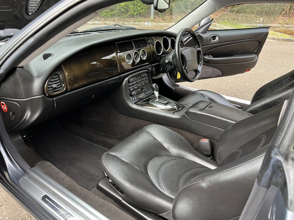 2005 Jaguar X100 XKR - Image 28 of 30
