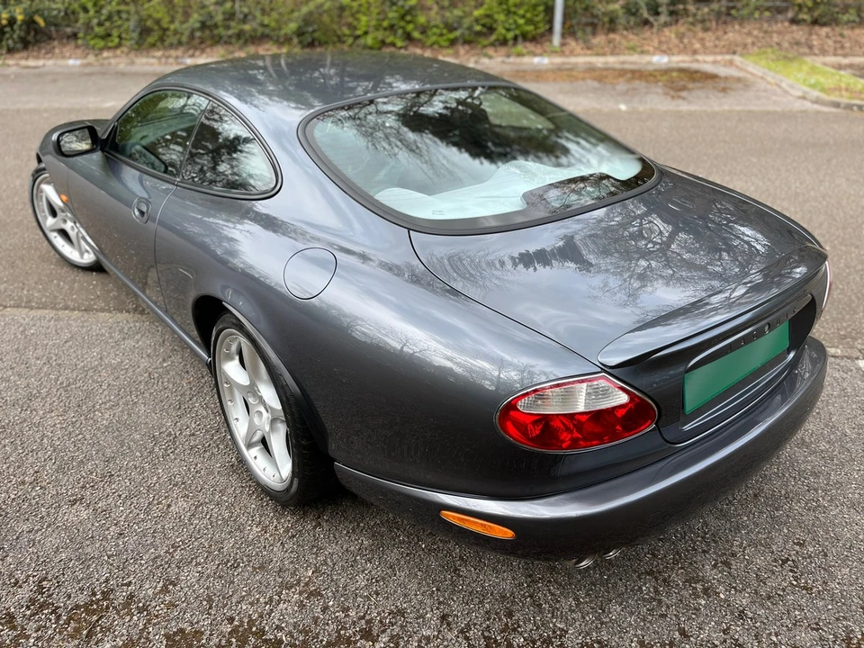 2005 Jaguar X100 XKR - Image 17 of 30