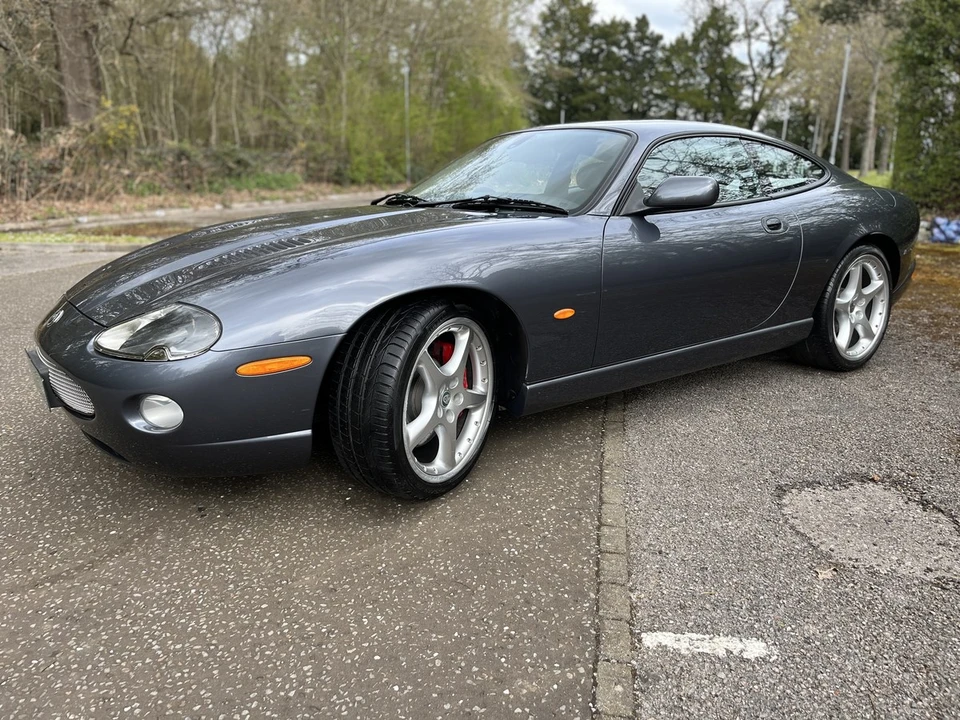 2005 Jaguar X100 XKR - Image 8 of 30