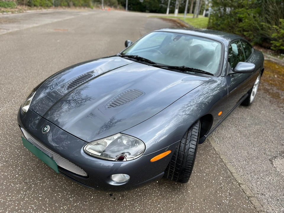 2005 Jaguar X100 XKR - Image 14 of 30
