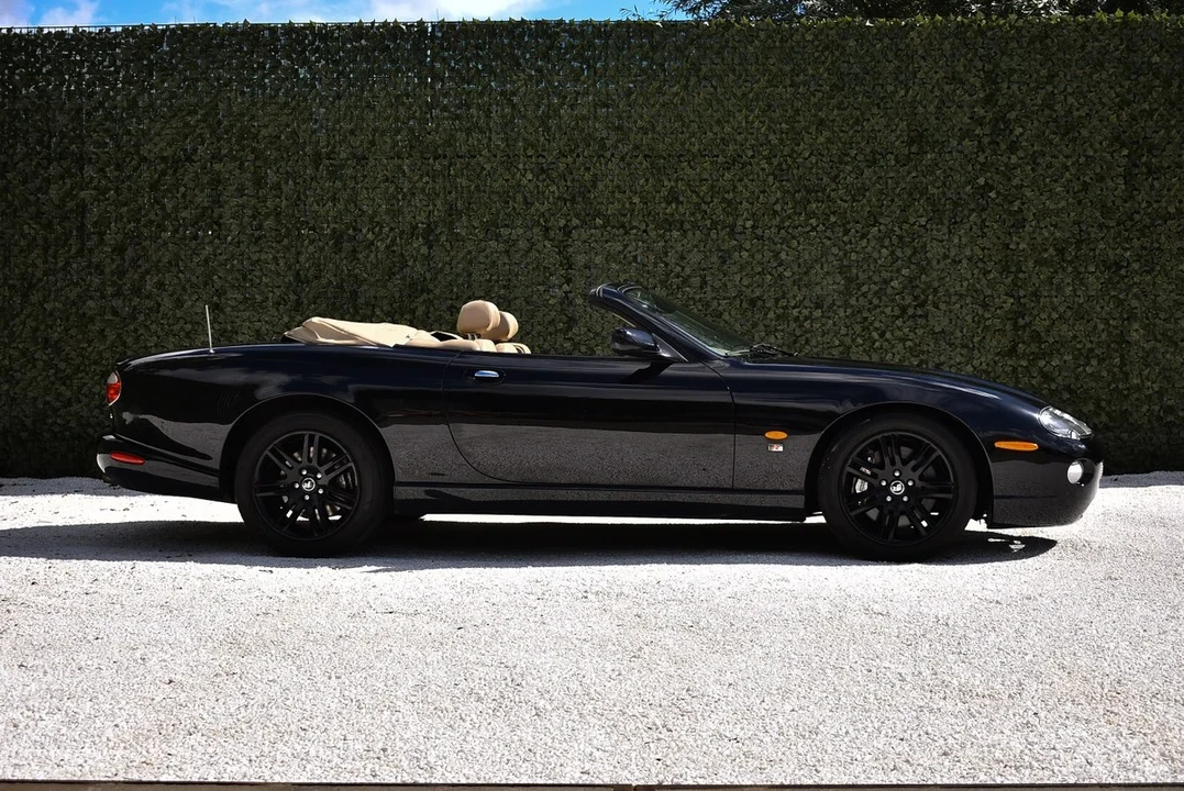 2005 Jaguar X100 XKR - Image 7 of 30